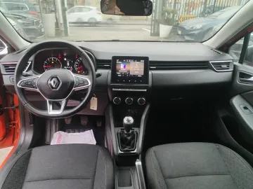 Car image 11