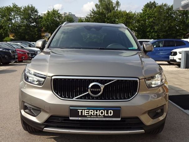 Volvo XC40 B4 Momentum Pro 145 kW image number 9