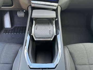 Car image 31