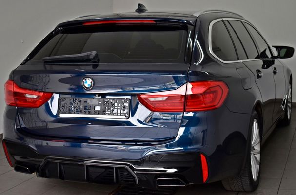 BMW 530d Touring Luxury Line 195 kW image number 2