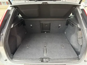 Car image 37