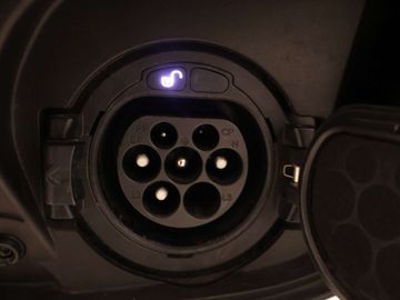 Car image 36