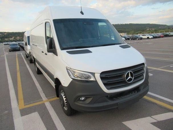 Mercedes-Benz Sprinter 519 CDI RWD 140 kW image number 4