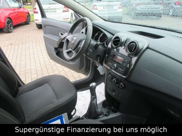 Car image 15