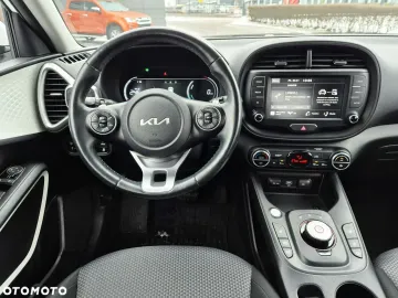 Car image 36