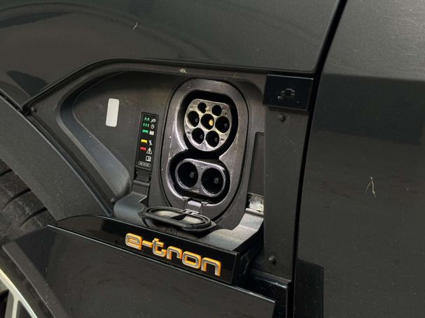 Audi e-tron 50 quattro 230 kW image number 17