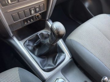 Car image 25