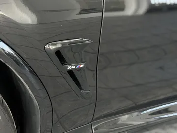 Car image 33