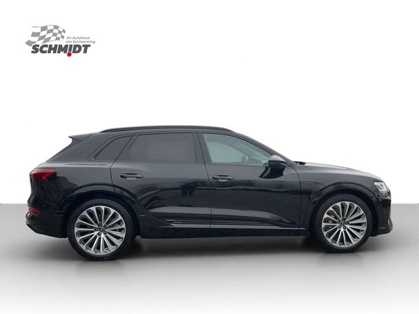 Audi e-tron 50 quattro S-line 230 kW image number 8