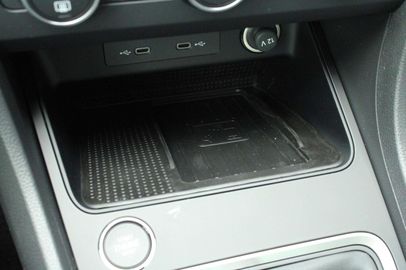 Car image 41