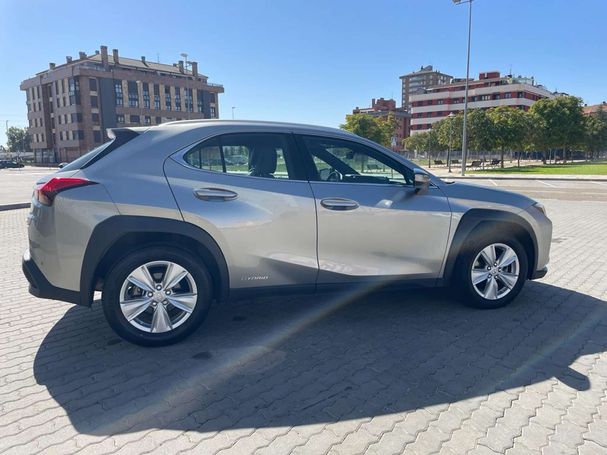 Lexus UX 250h 135 kW image number 7