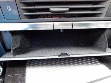 Car image 39