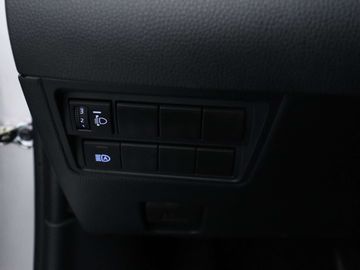 Car image 33