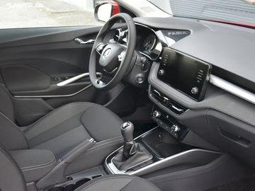 Car image 11