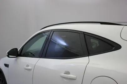 Car image 43