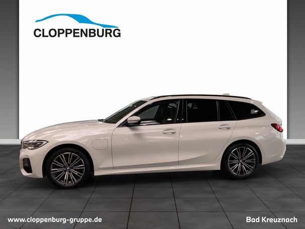 BMW 330 Touring e M Sport xDrive 215 kW image number 5