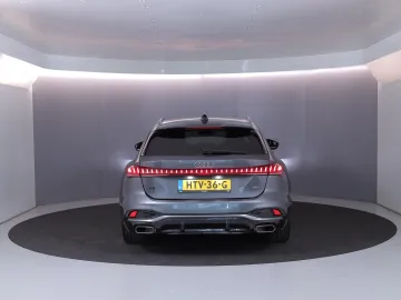 Car image 29
