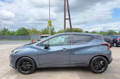 Car image 35