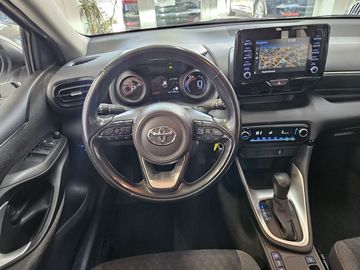 Car image 15