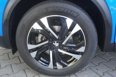 Car image 34