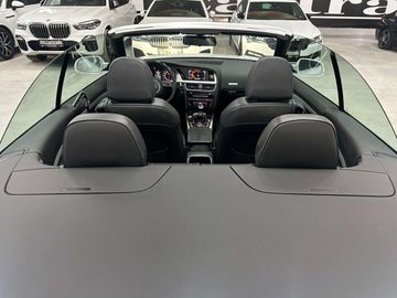 Car image 36