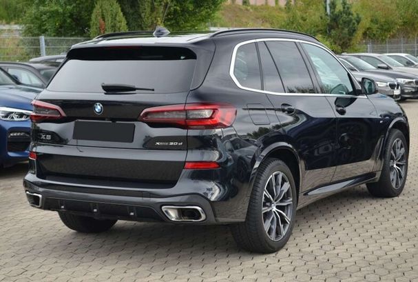 BMW X5 xDrive30d 210 kW image number 4