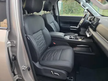 Car image 31