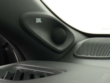 Car image 36