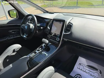 Car image 26