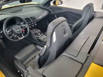 Car image 35