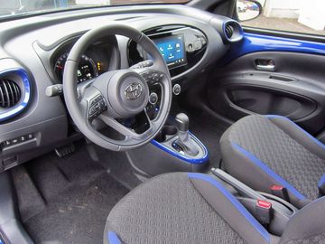 Car image 6