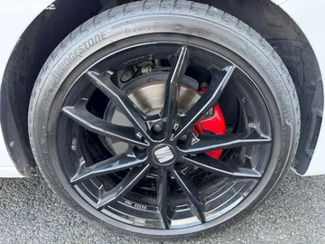 Car image 35