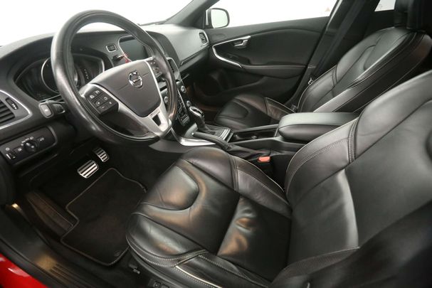 Volvo V40 T3 112 kW image number 21