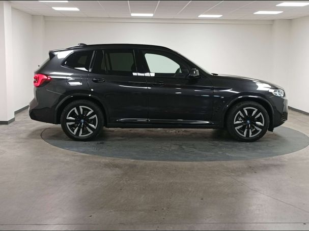 BMW iX3 M Sport Inspiring 213 kW image number 4