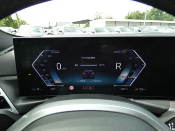 Car image 33