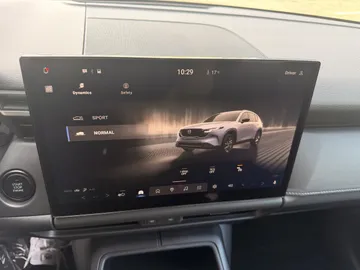 Car image 27