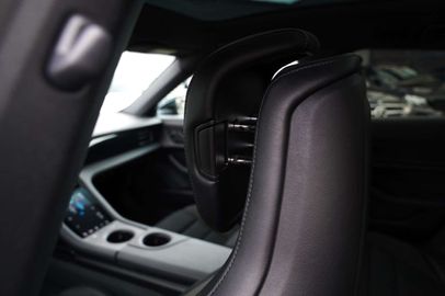 Car image 31