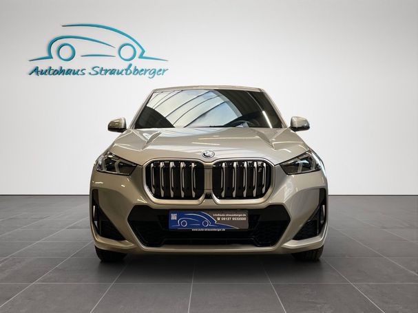 BMW iX1 M Sport 230 kW image number 3