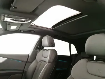 Car image 38