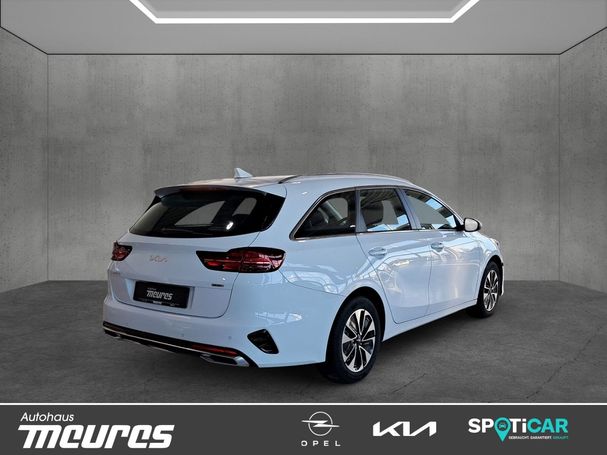 Kia Ceed Plug-in Vision 103 kW image number 8