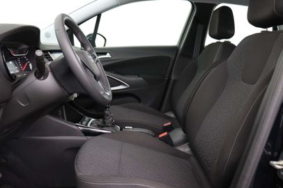 Car image 11