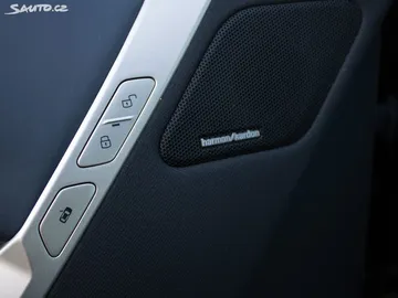 Car image 50
