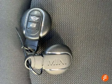 Car image 36