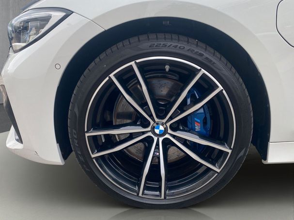 BMW 330 e M Sport 215 kW image number 10