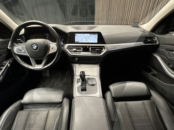 BMW 318d Touring Advantage 110 kW image number 3