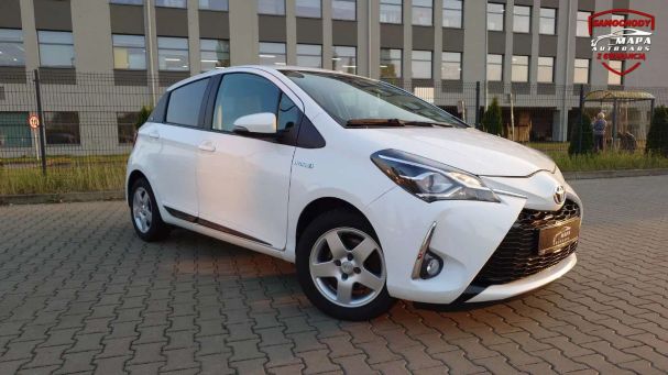 Toyota Yaris 1.5 Hybrid 74 kW image number 2