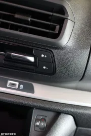 Car image 40