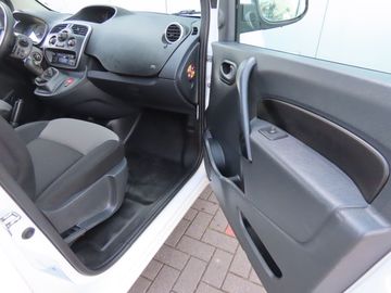 Car image 25