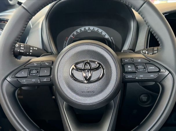 Toyota Aygo X 53 kW image number 15