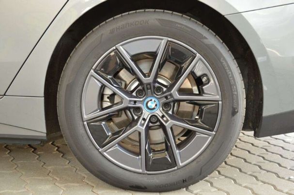 BMW i4 eDrive40 250 kW image number 10